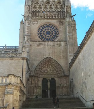 Burgos Katedrali, İspanya güneşli bir günde.