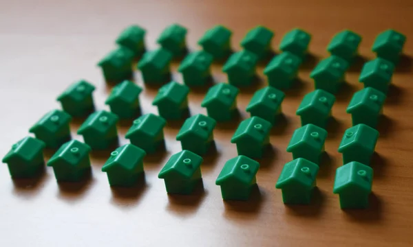 绿色房屋的数字 — 图库照片