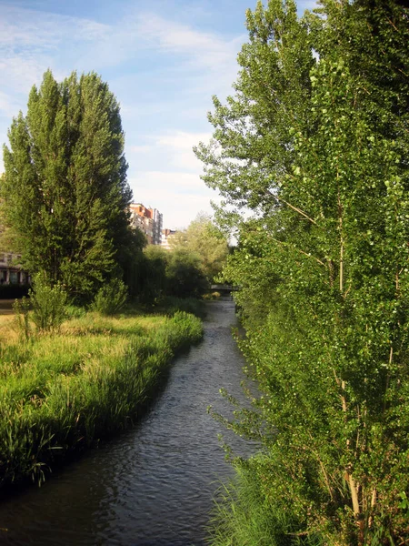 Krajobraz Rzeki Arlanzn Burgos — Zdjęcie stockowe