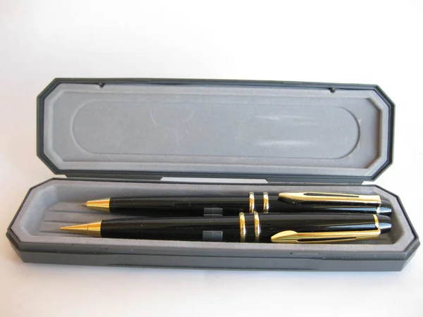 Bolígrafos Oro Estuche —  Fotos de Stock