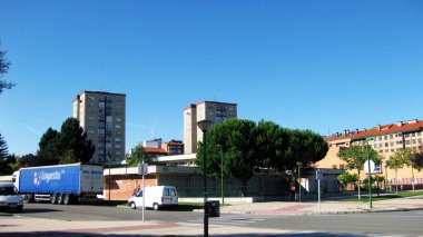 İspanya 'nın Burgos şehrinin sonbahar sokakları.