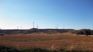 Gün batımında tarlalar.