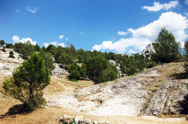 Montañas Piedra Caliza Día Soleado —  Fotos de Stock