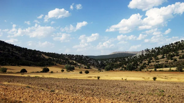 Bergiga Landskap Med Ängar Spanien — Stockfoto