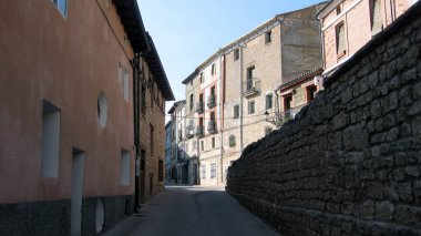 İspanya 'nın Pampliega kentinin sokakları.