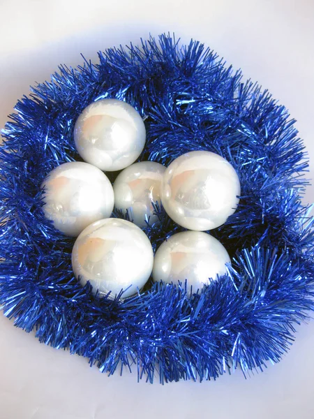 Karácsonyi Dekoráció Kék Tinsel — Stock Fotó