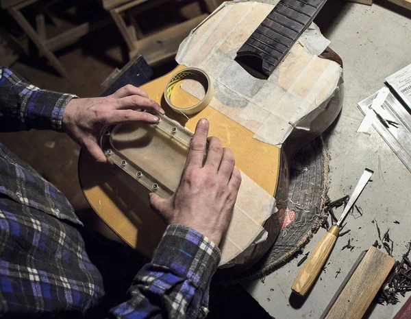 Uzman bir vakum ile köprü bağlanır.