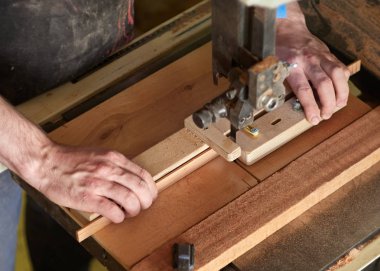 Klasik gitar yapma süreci.