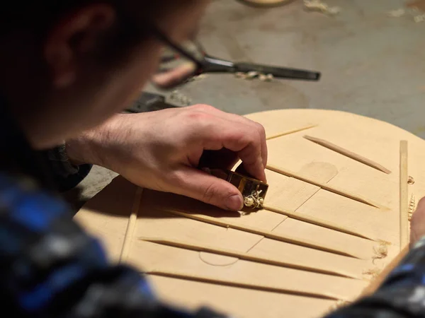 The process of making classical guitar. — Stock Photo, Image