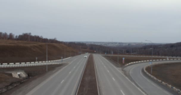 Strzelanie Autostrady Pochmurny Dzień Wysokiego Punktu Out Ostrości Autostrada Fotografowania — Wideo stockowe
