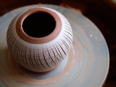 Potter iş başında.