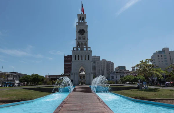 Iquique Chile April 2018 Ett Klocktorn Och Fontäner Mitten Iquique — Stockfoto