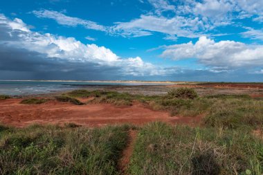 Kablo beach bir siklon ve ağır yağmurlar sonra üzerinden bir görünüm.