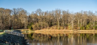 Bahar Fairfax Gölü 'ne geliyor