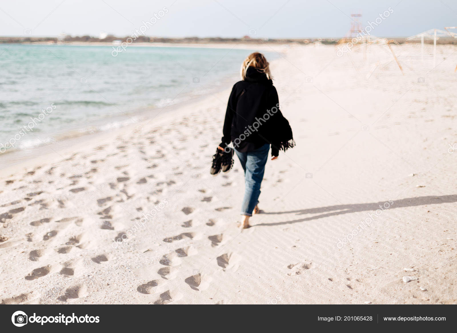 shoes for walking in sand