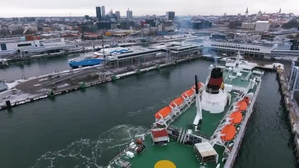 Vliegen Veerboot Haven Van Tallinn — Stockvideo
