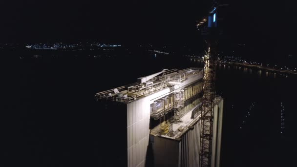 핀란드 헬싱 키에서 하룻밤 사이에 건축 된건 물 — 비디오