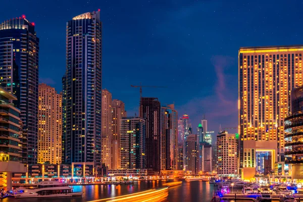 Bella Vista Dubai Marina Notte Con Sentieri Leggeri Derivanti Dalle — Foto Stock