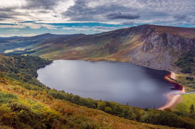 Guinness Gölü - Dublin, İrlanda yakınındaki Wicklow Dağları'nda Lough Tay