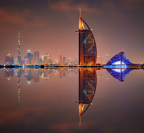 Bellissimo Skyline Della Città Dubai Notte Negli Emirati Arabi Uniti — Foto Stock