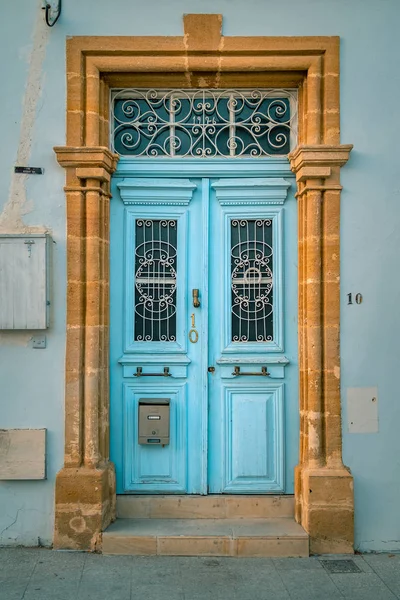 Porta Colorida Cidade Velha Nicósia Chipre — Fotografia de Stock