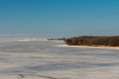 Tolbukhin Finlandiya Körfezi ve Fort resif deniz feneri. Buz Tepecik.