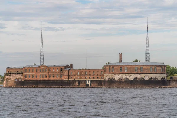 Fort Peter I-un monumento de la historia y la arquitectura del siglo XVIII, situado en la costa sur de Kronstadt. —  Fotos de Stock