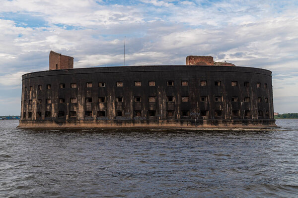 Russia. Saint-Petersburg. Fort Alexander 1-a monument of history and architecture of the XVIII century, located along the fairway of the southern Bank of Kronstadt.