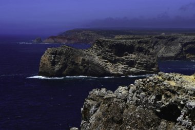 Algarve, Atlantik kıta Avrupa çevre Sagres görülen birleştiği Güney Portekiz kıyı uçurumdan görüntülemek