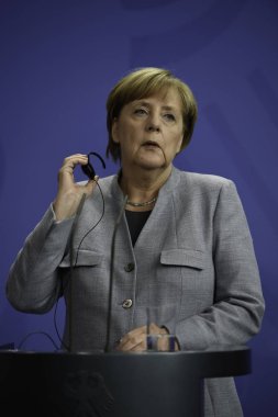Berlin, Almanya - Almanya Başbakanı Angela Merkel, Federal Chancellery üzerinde 15 Eylül 2017 featuring medya konferansı stok editoryal Fotoğrafçılık