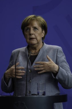 Berlin, Almanya - Almanya Başbakanı Angela Merkel, Federal Chancellery üzerinde 15 Eylül 2017 featuring medya konferansı stok editoryal Fotoğrafçılık