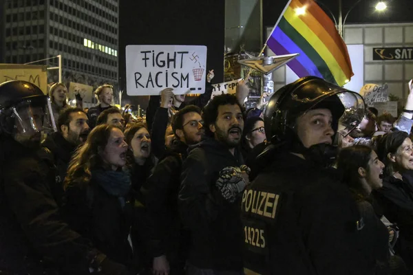 Berlin Tyskland September 2017 Polis Och Demonstranter Högerkanten Afd Protest — Stockfoto