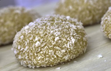 Ev yapımı pişmiş limon Hindistan cevizi çerezleri veya bisküvi