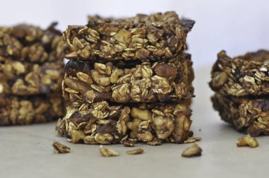 Kakao ve turuncu yulaf barlar