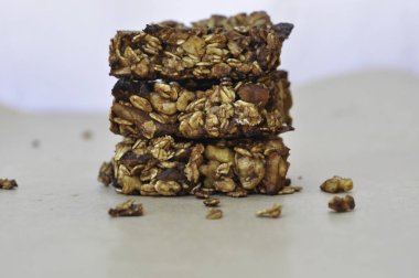 Kakao ve turuncu yulaf barlar