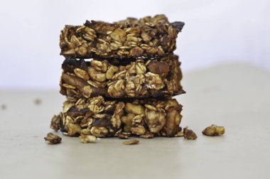 Kakao ve turuncu yulaf barlar