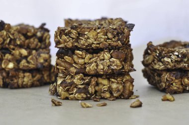 Kakao ve turuncu yulaf barlar