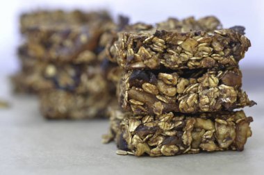 Kakao ve turuncu yulaf barlar