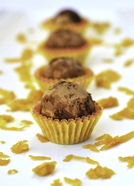 Turuncu kakao Truffle ince tatlı ve tatlı