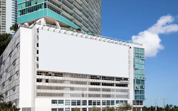 Vazio Branco Billboard Para Apresentação Seu Design Varejo Publicidade Conceito — Fotografia de Stock