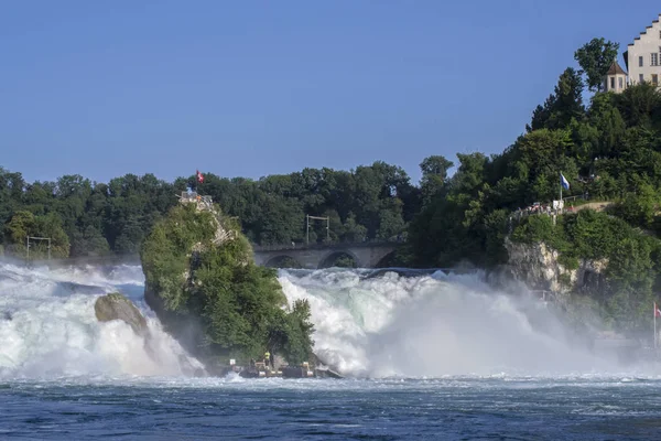 Pemandangan Air Terjun Yang Kuat Sungai Rhine Swiss Keindahan Eropa — Stok Foto