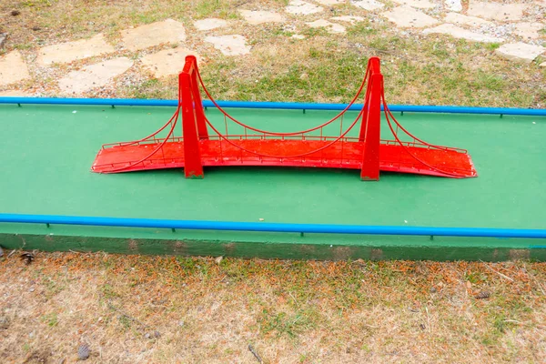 Mini campo de golf con obstáculos — Foto de Stock