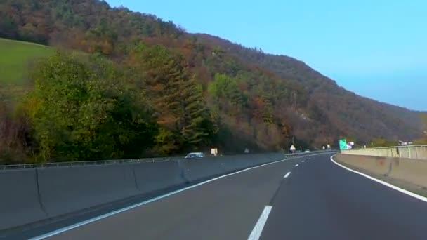 道路橋に関する高速道路 A1 リュブリャナとマリボル、スロベニア運転 — ストック動画