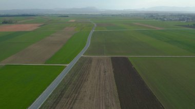 Doğu Slovenya, Drava Nehri'nin ovaları, Panonnian flatlands, geleneksel küçük alanları kırsal kırsal