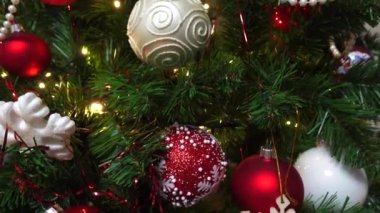 Noel ağacı süslemesi kapat