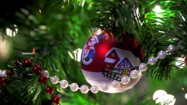Noel ağacı süslemesi kapat
