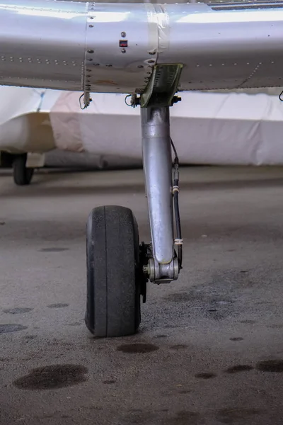 Landing gear close up, light sport aicraft wheel