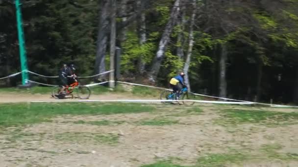 Pohorje mountain bike discesa e cross country bike park — Video Stock