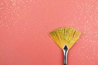 Parıltı ve fırça ile parlak yaşayan mercan arka plan 