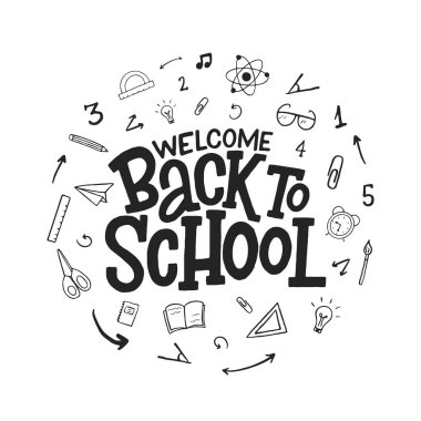 Beyaz arka plan üzerinde izole dekoratif elemanları ile okul vektör el çizilmiş doodle yazı yazısına hoş geldiniz.